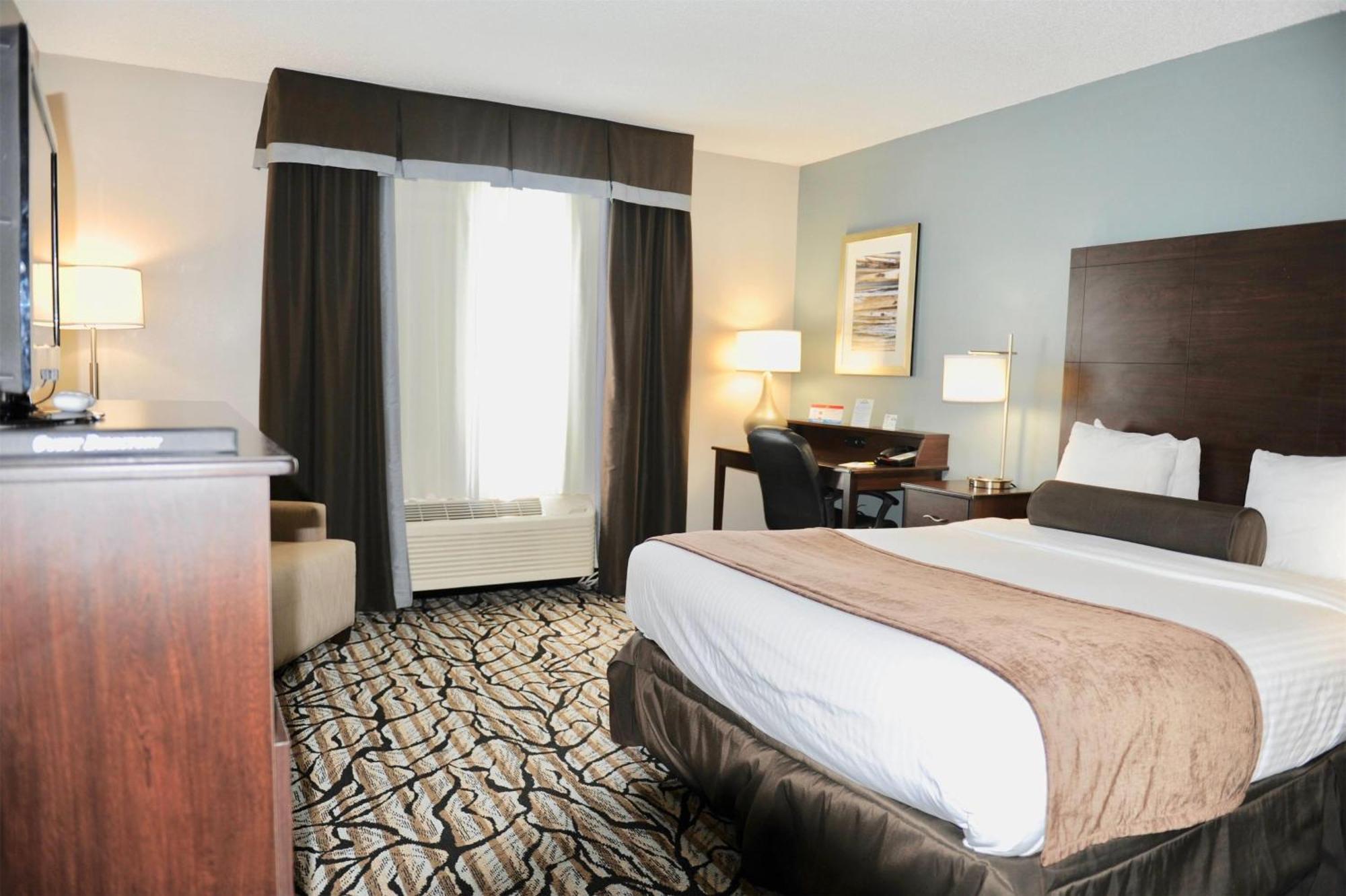 Days Inn & Suites By Wyndham Wausau Buitenkant foto