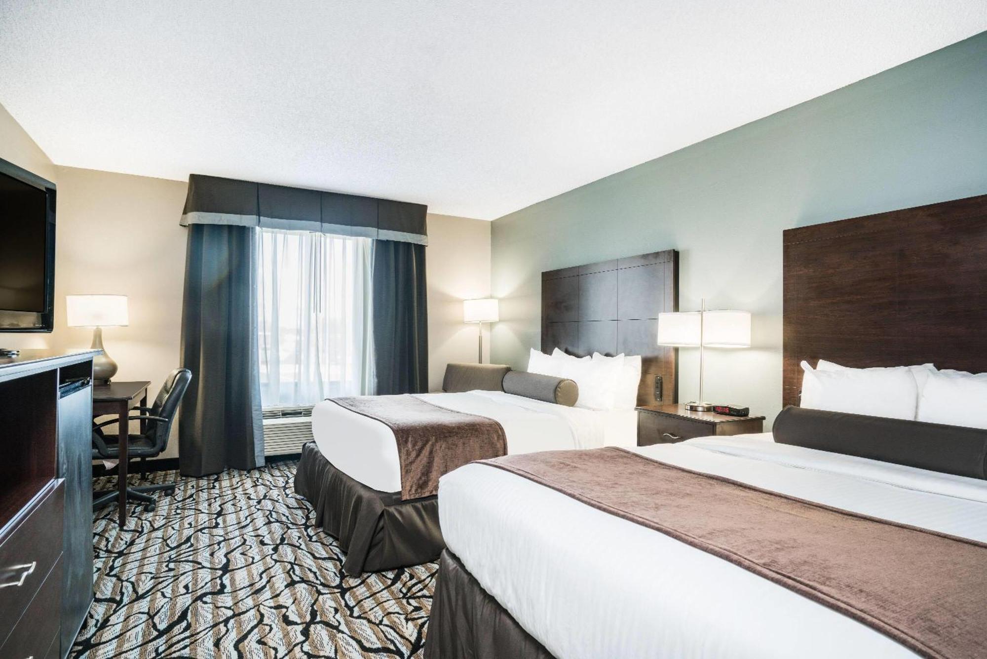 Days Inn & Suites By Wyndham Wausau Buitenkant foto